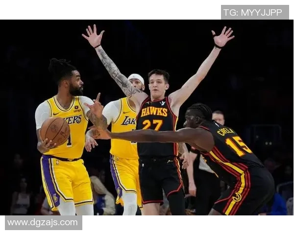 湖人对阵老鹰精彩录播回顾11月12日比赛亮点与精彩瞬间分析